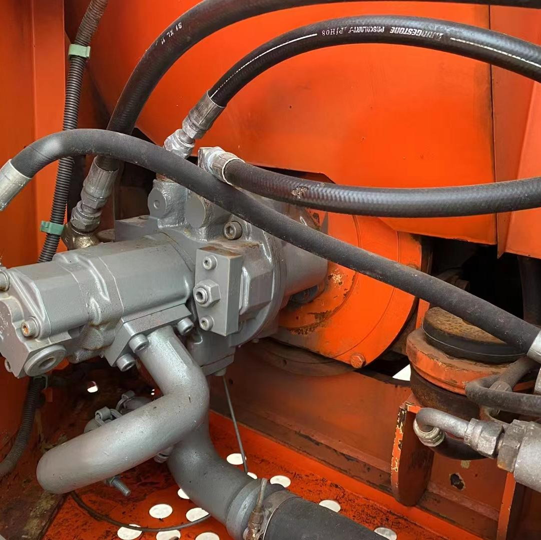 Used Excavator Original Hitachi ZX60 Secondhand Hydraulic 6ton Crawler Digger