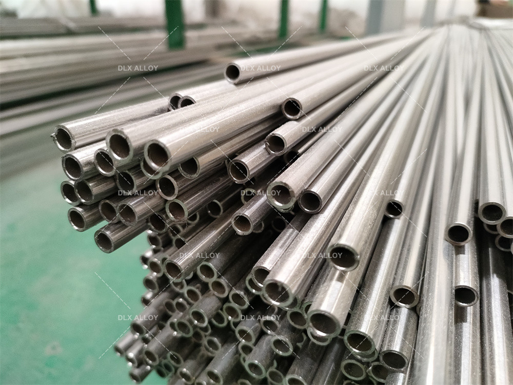 Inconel 625 Exhaust Pipe 9.8 W/M*℃ Nickel Alloy 625 Tube For Aerospace