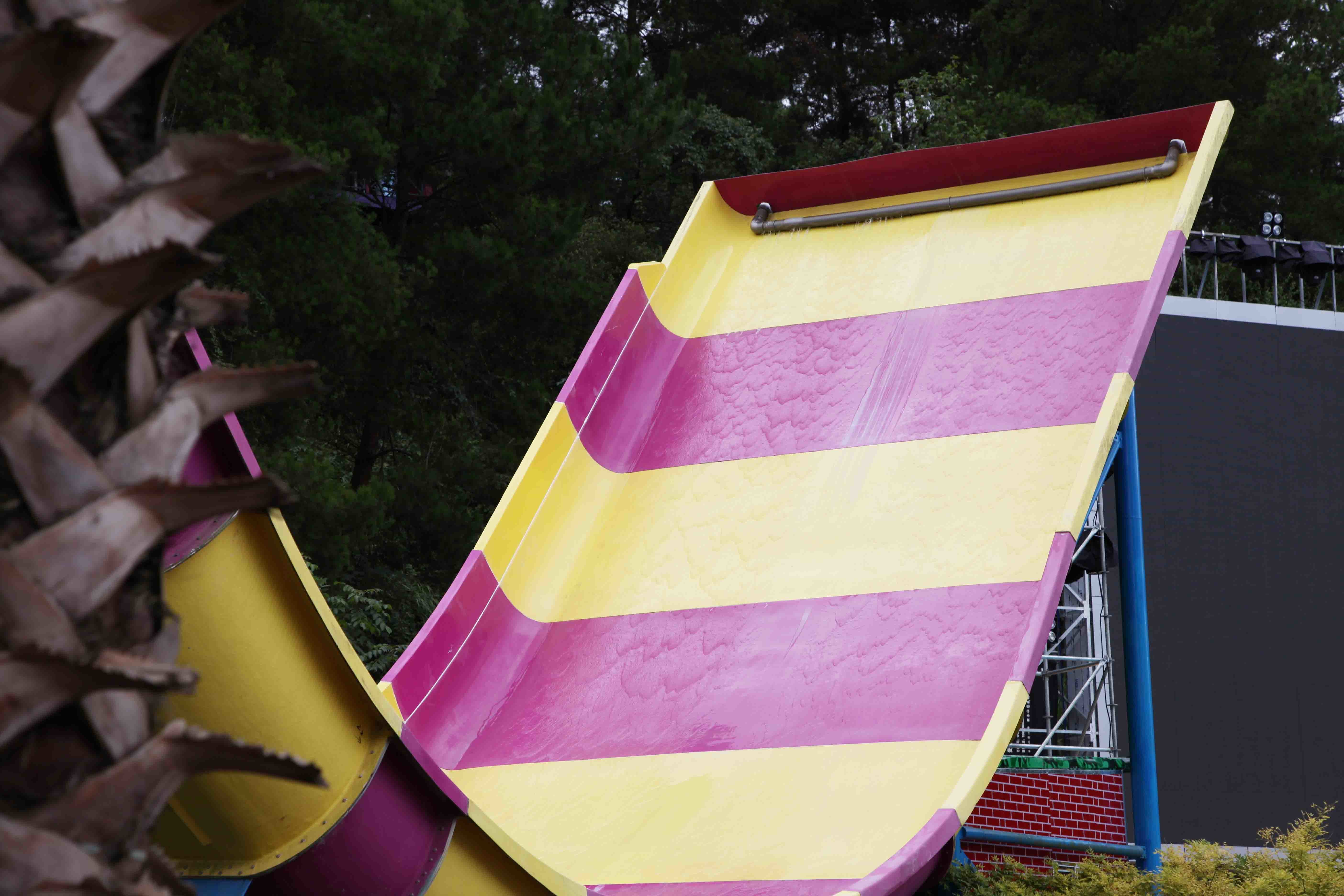 stainless steel / fiberglass Water Slides Floor space 17 * 40m