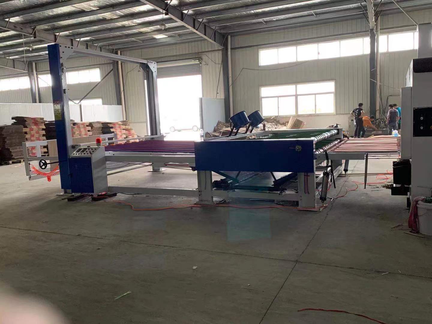 Automatic Grade Automatic Corrugated Cardboard Stacker 1700 KG Load Capacity
