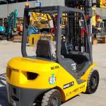 Warehouse 3 Ton Used Diesel Forklift 6m Lifting Height Komatsu With Moving