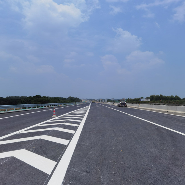 AASHTO M249 Thermoplastic Powder Road Striping Paint Premixed Glass Beads Long Lasting