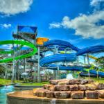 Water Play Equipment Tube Closed Spiral Slide Fiberglass Custom Design Aquatic