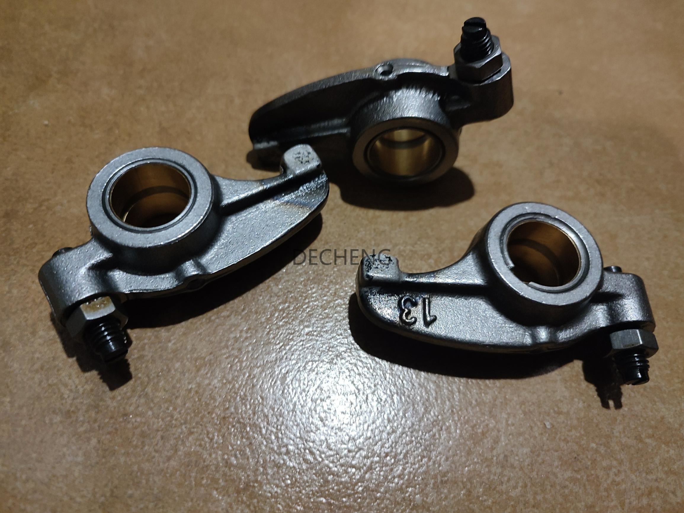 6D31 4D31 4D32 4D34 6D32 6D34 Engine Valve Rocker Arm ME011292L