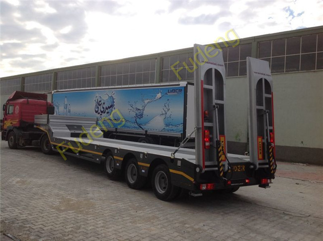 Triple Axle 80 Ton Low Bed Semi Trailer With Hydraulic Ladder For Transport Heavy Machine