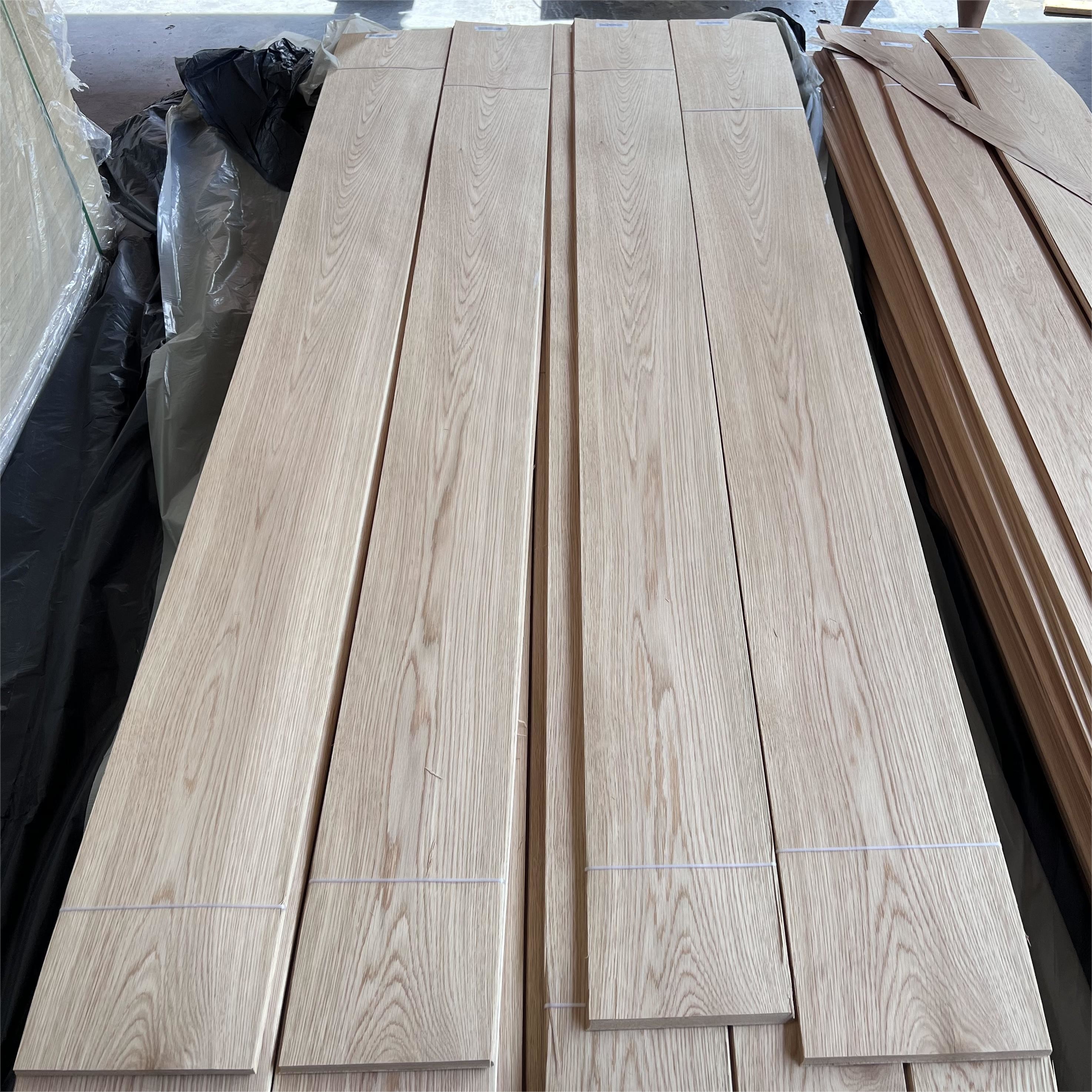 Factory Sales Natural White Oak Veneer 0.3mm 0.5mm 1mm Furniture Cabinet Doors Walls Decorative Wood Veneer