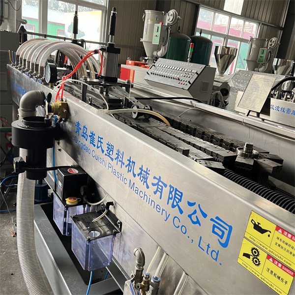Reliable Spiral Pipe Extrusion Line Perforated Bellows Machine For Drain Pipe