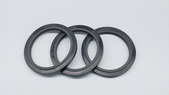 Grey PTFE Carbon Fiber Rotary Shaft Oil Seals Rod Ring High Speed OR Type