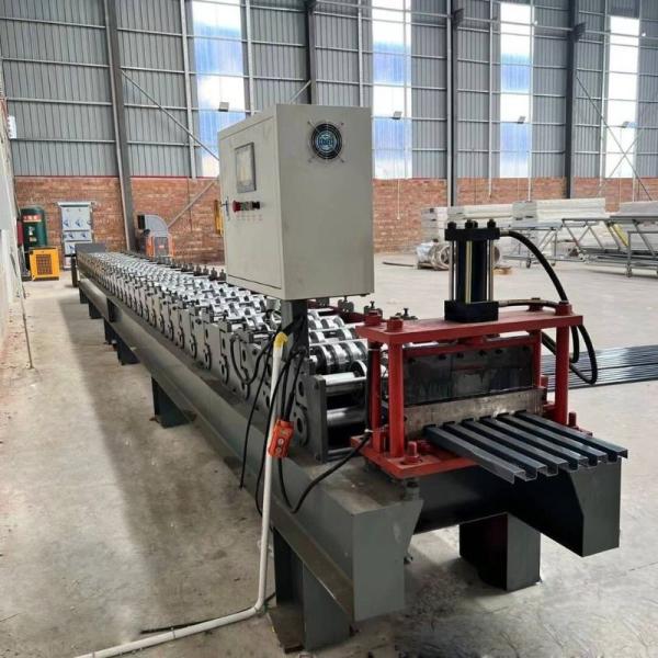 0.3-0.8mm Thickness Metal Facade Roof Panel Roll Forming Machine Concealed Box