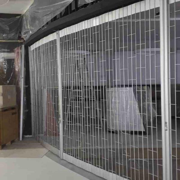 Aluminum Flexibility Sliding Folding Shutter Doors For Storefronts / Retail