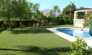 Wholesale Fake Garden Artificial Grass from china suppliers