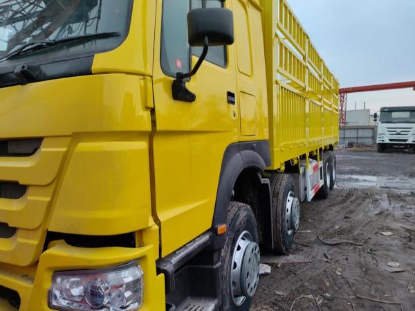 Secondhand Sinotruk HOWO 8*4 Cargo Truck 12 Wheels Weichai Engine 351-450hp 6-8L